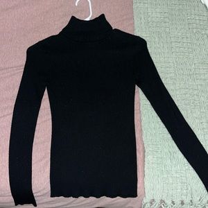 black long sleeve turtleneck